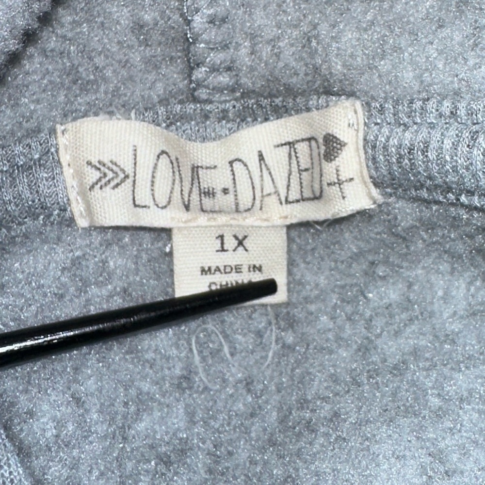 Gray Butterfly Hoodie Size 1X by Love+Dazed
Soft Fabric Casual Wear Spring - Picture 4 of 4